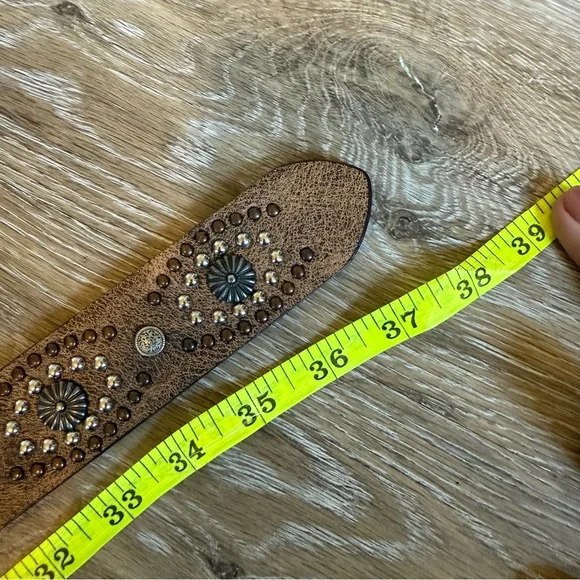 Western Belt - Picture 4 of 4